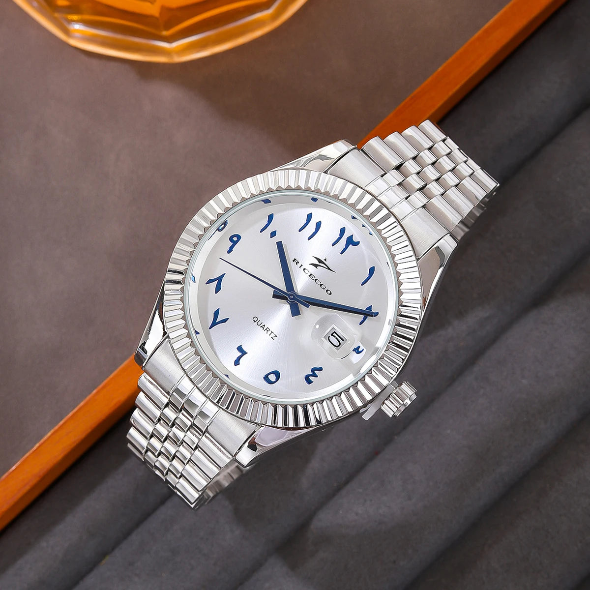 Luxury Quartz Watch — Stainless Steel Business Style