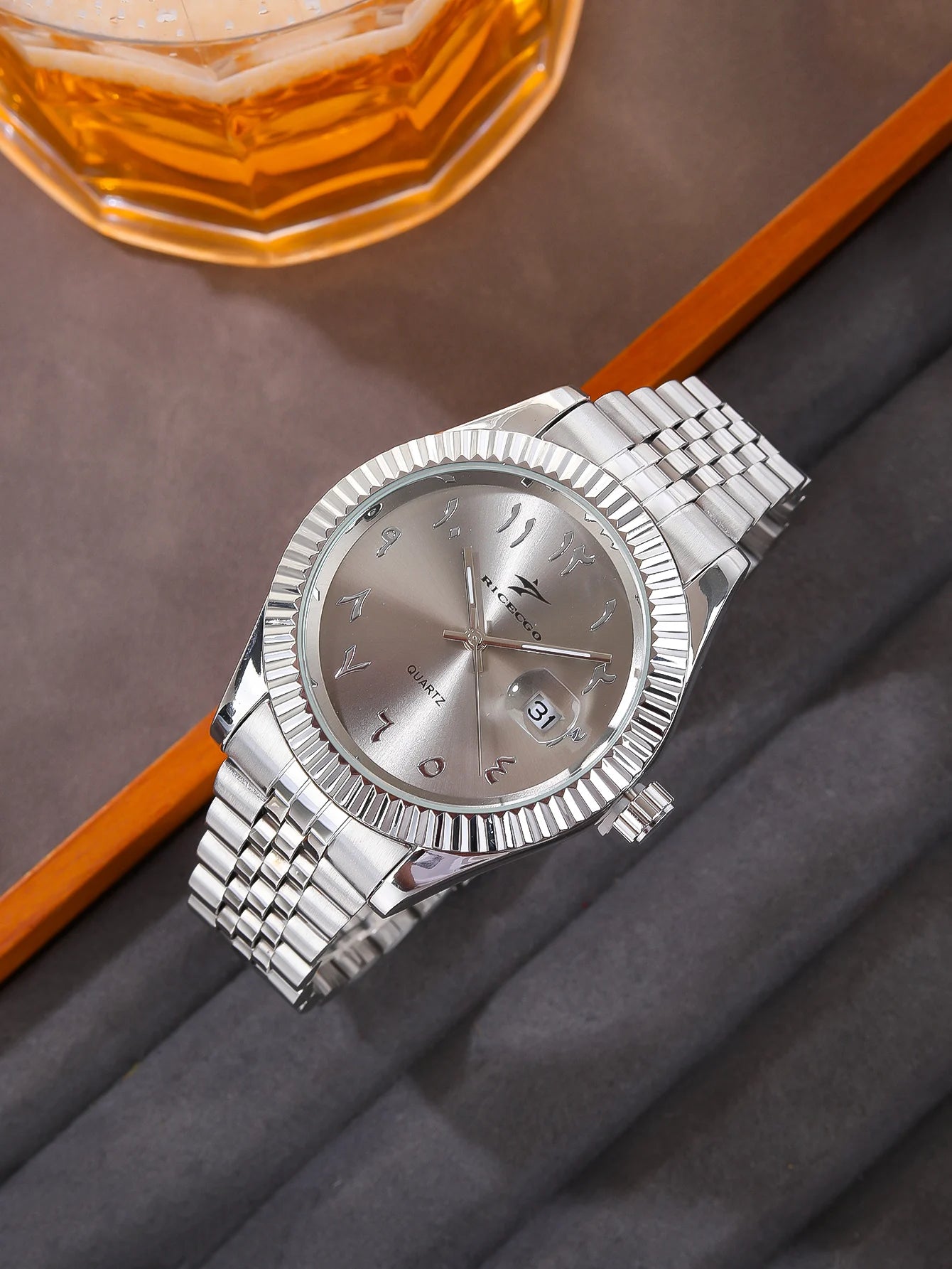 Luxury Quartz Watch — Stainless Steel Business Style